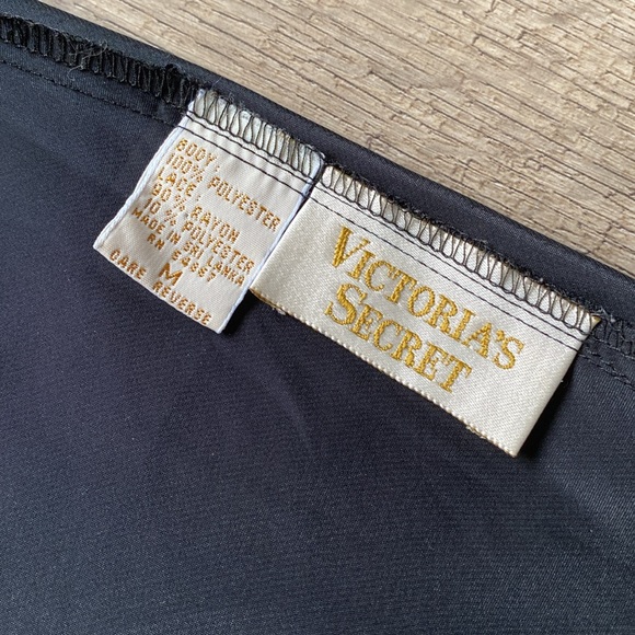 Vintage Victoria’s Secret Black Lace Camisole - Picture 4 of 4